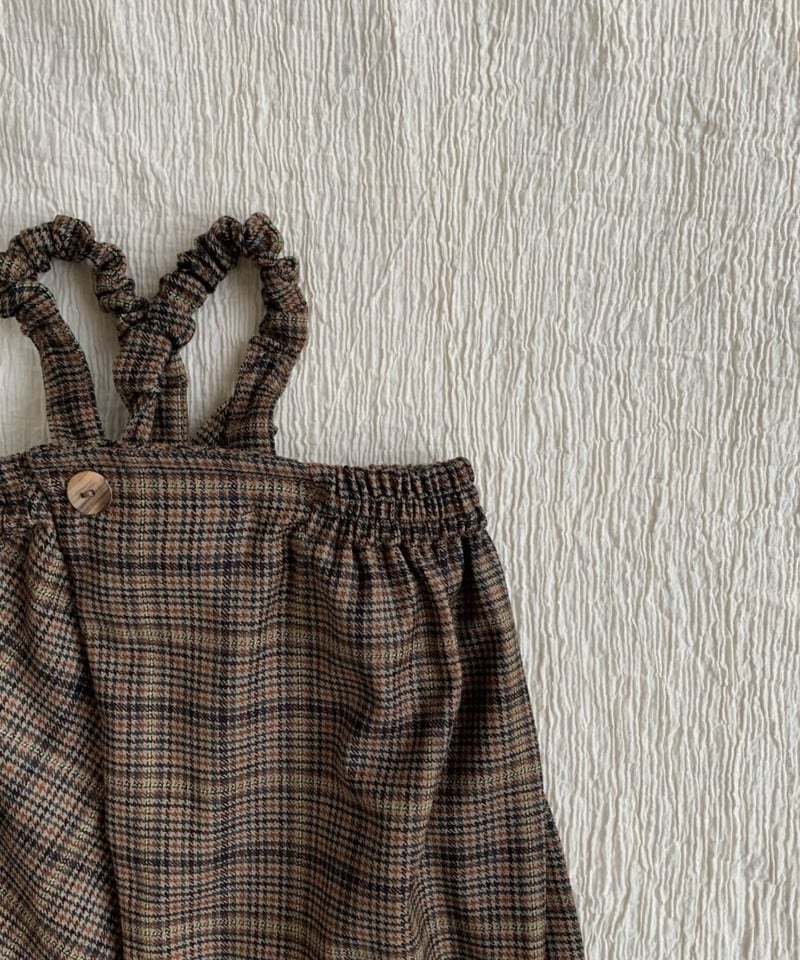 HELLO LUPO - Dalston bloomers / lill check | UA