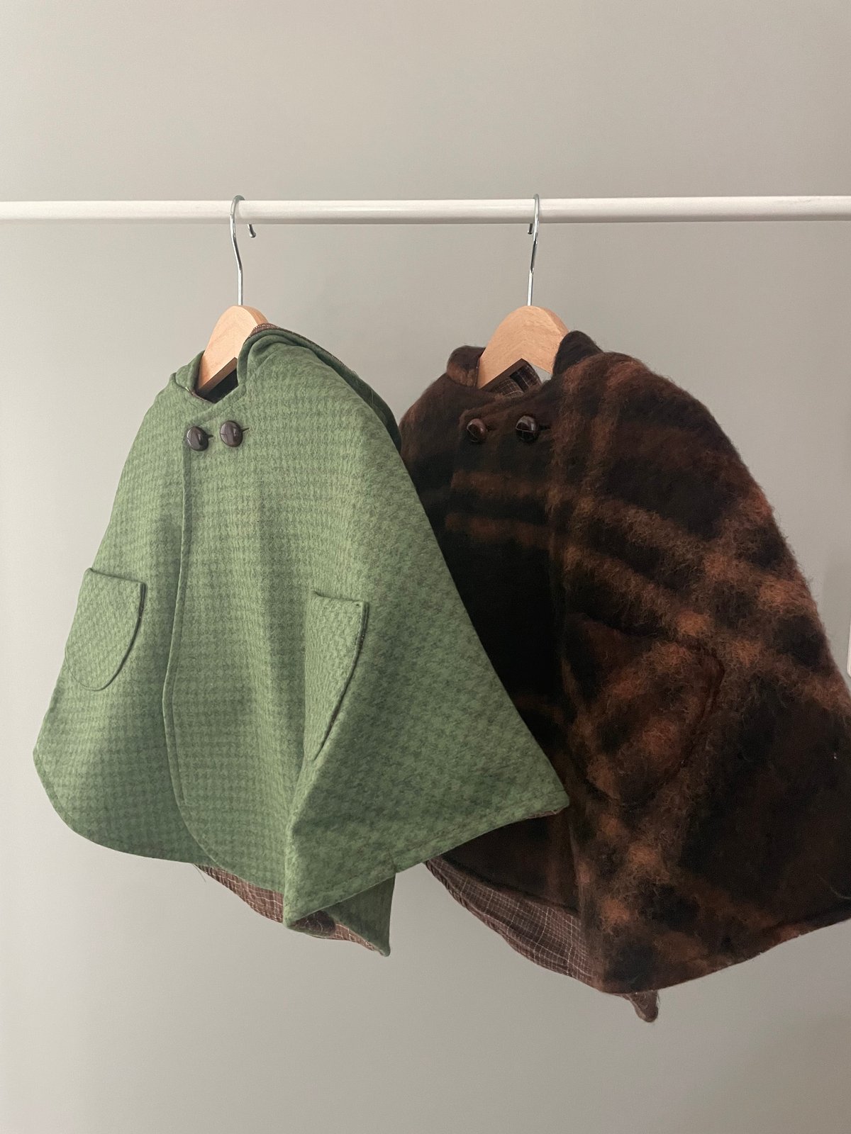 HELLO LUPO - N Poncho - Chestnut | UANDEL