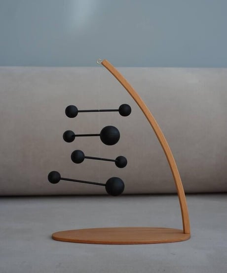 【予約販売商品】Kinetic Levi - Simon standing mobile