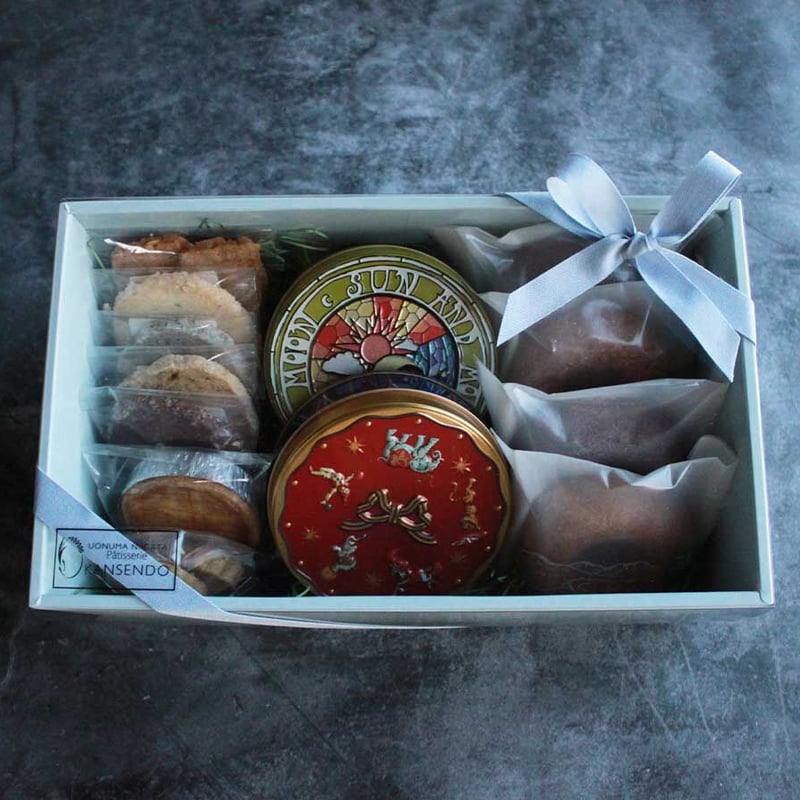 C106 チョコレート・ショップ CHOCO 会場限定セット&缶バッジセット C106 CHOCOLATE SHOP 会場限定新刊セット チョコレートショップ