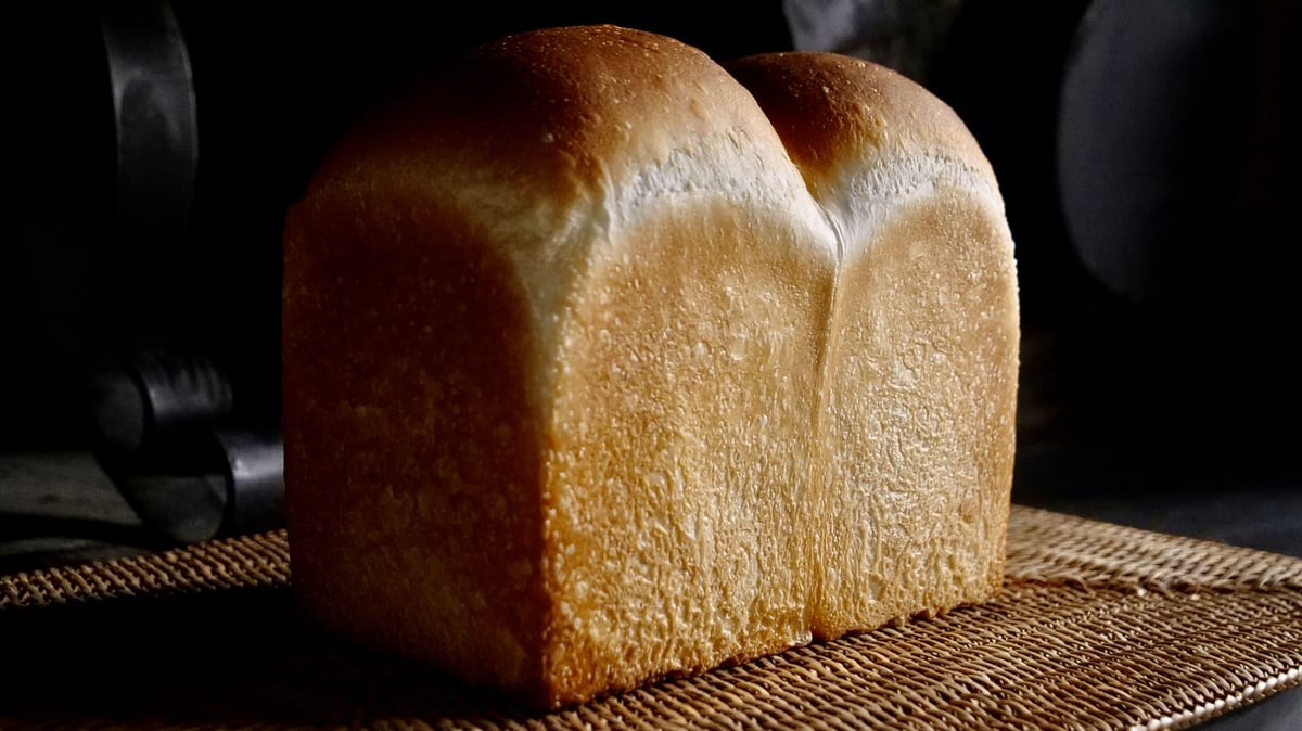 手ごねパン   お問い合わせ専用 12/20（土）予約販売】パン・ド・ミ（山型食パン） | CHEVRE STORE