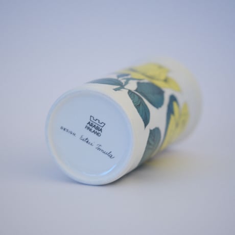 Arabia Botanica 黄色い花柄のベース