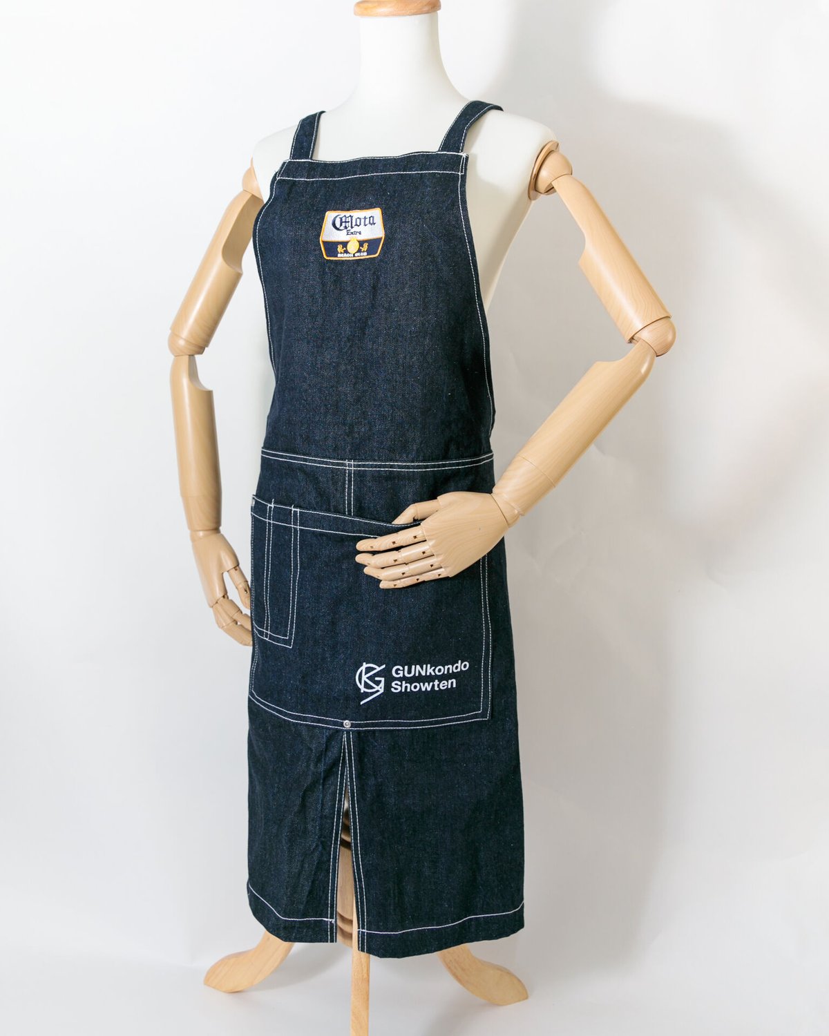 Wild Turkey 黒エプロン　新品タグつき Wild Turkey 黒エプロン 新品タグつき Wild Turkey 黒エプロン 新品