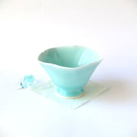 青磁　輪花高杯鉢｜谷口　左和子