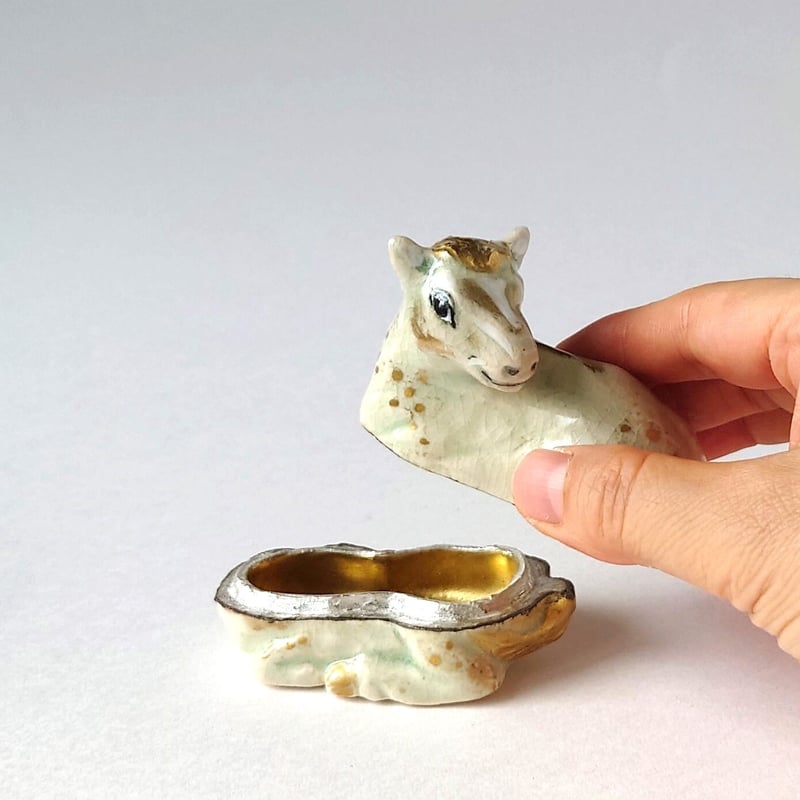 赤い陶器の馬の香合 馬 香合｜山本 雄次 | ギャラリー洛中洛外