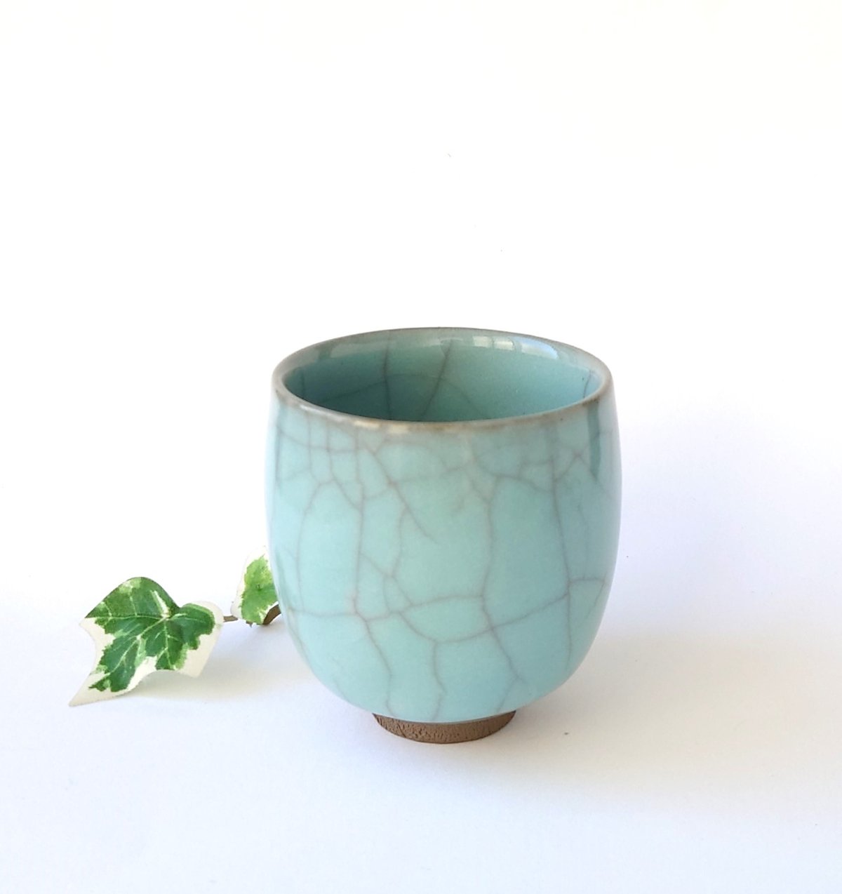 特別価格。京都人気作家木村展之瑠璃青磁ぐい呑み。共箱付き。 特別価格。京都人気作家木村展之瑠璃青磁ぐい呑み。共箱付き