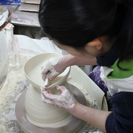 青白磁　急須｜谷口　左和子