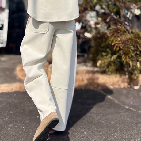ポンチワイドカーヴィパンツ