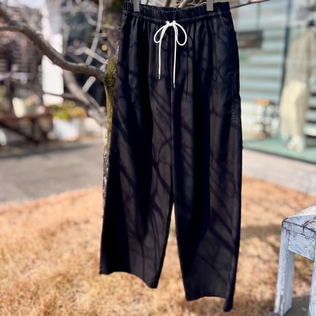 イージパンツ