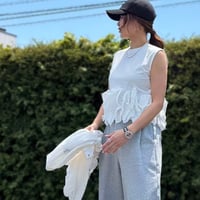 裾フリルプルオーバー