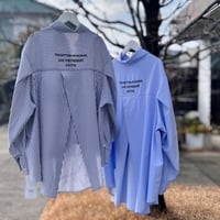 バックロゴシャツ
