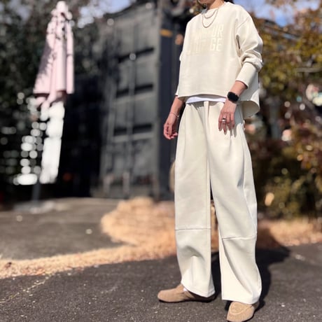 ポンチワイドカーヴィパンツ