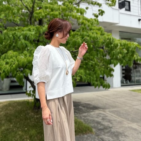 フリルスリーブブラウス