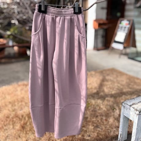 ポンチワイドカーヴィパンツ