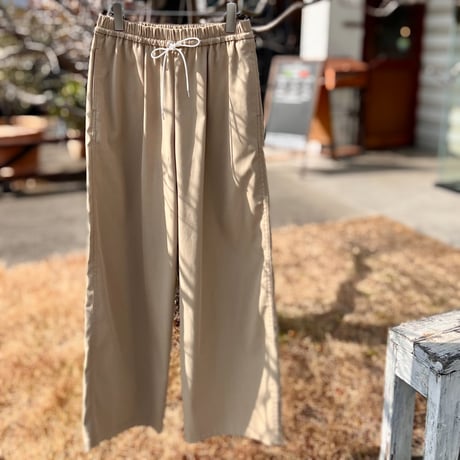 イージパンツ