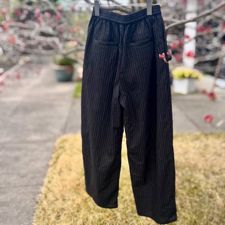ストライプパンツ