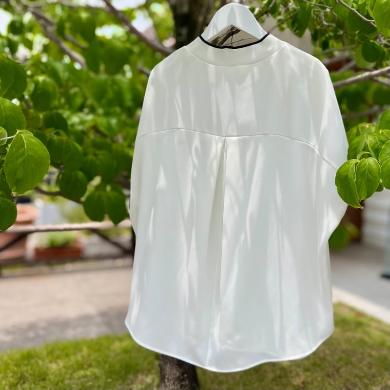 【新品未使用タグ付】TONAL バイカラーキーネックブラウス 高身長 ピンタックブラウス（トールサイズ） 通販【ニッセン】