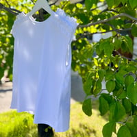 ショルダーフリルＴシャツ
