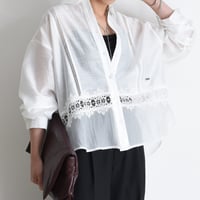 レーストリミングシアーヘムシャツ