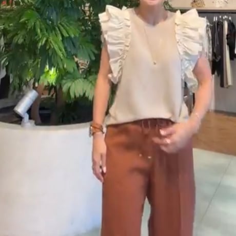 ショルダーフリルサマーニット