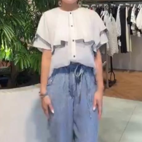 エアリークロスフリルブラウス