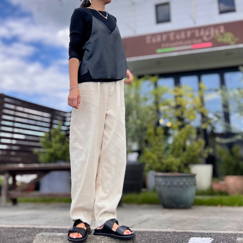 ソフトカーブ太コーデュロイパンツ | Aquila