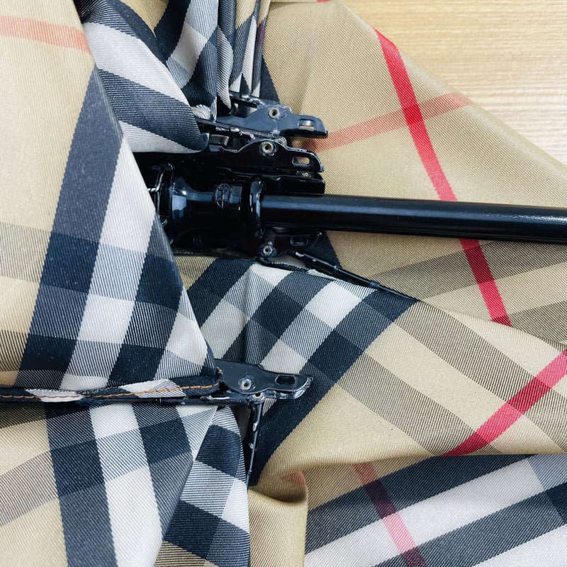 BURBERRY 折りたたみ傘 BURBERRY - 未使用 バーバリー折り畳み傘 Burberry折りたたみ傘