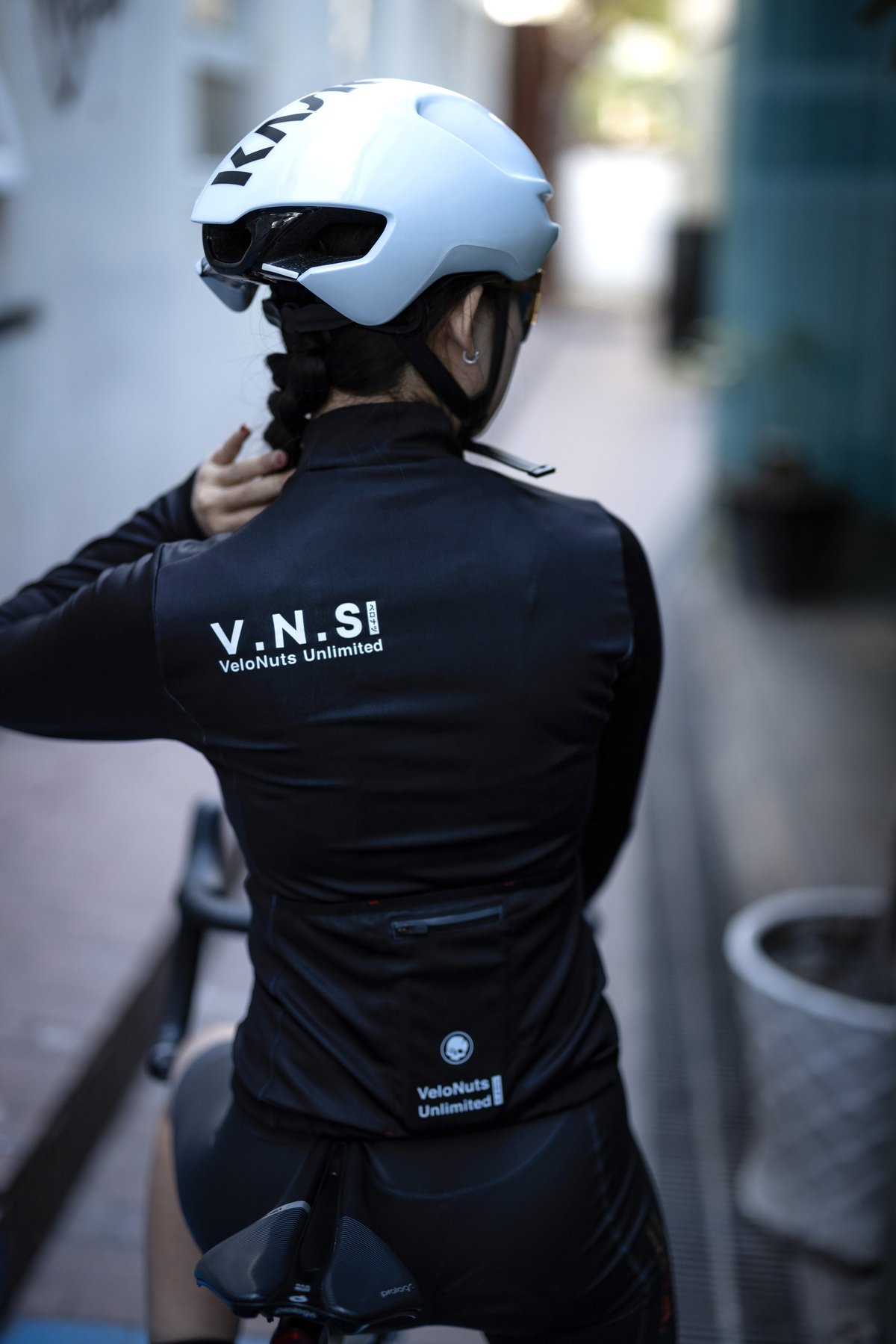 VELONUTS長袖ジャージ ブラック レディース | ベロナツショップ