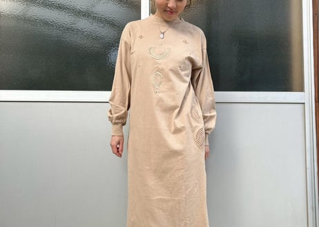 エスニックなナチュラル刺繍シャツワンピース　-アップサイクル古着-