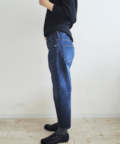 テーパードデニムパンツ（ビンテージライク）/R&D.M.co-