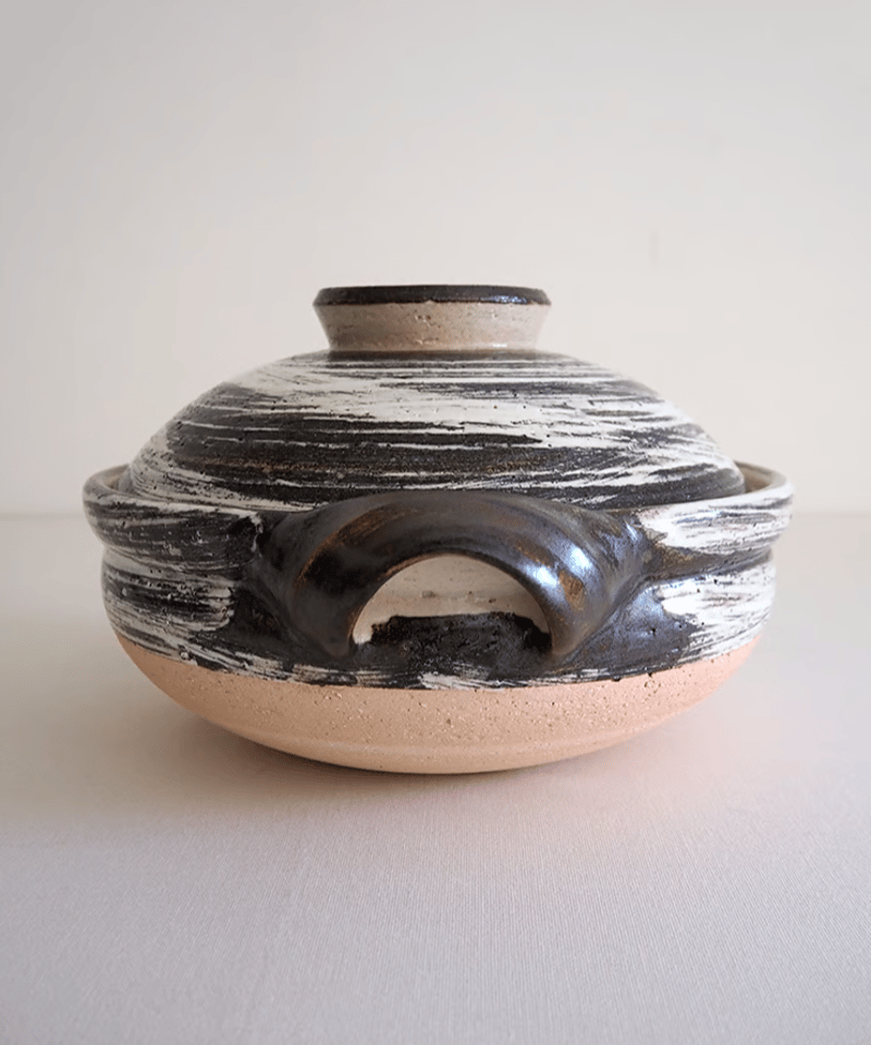 土鍋伊賀焼10.5号深鍋金彩刷毛目 土鍋 伊賀焼10.5号深鍋 金彩刷毛目 - メルカリ