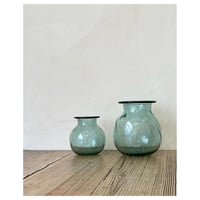 GLASS FLOWER VASE【丸底/浅葱 pale blue-green】
