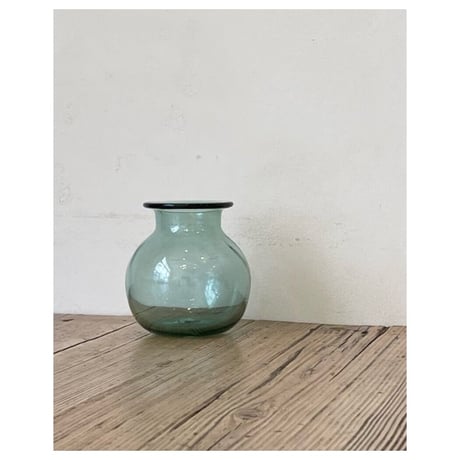 GLASS FLOWER VASE【丸底/浅葱 pale blue-green】
