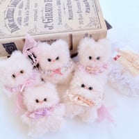 しろねこチャーム