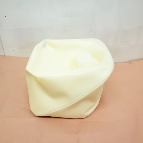 薫る野牛乳　4.5L 【業務用容器】　【5月下旬〜6月下旬発送予定】※生産量に限りがあるため、遅延の可能性もあります