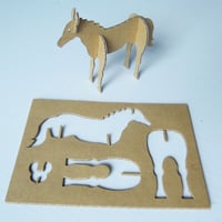 「夢ダンボ」組み立て動物[ダンボールキット］ウマ