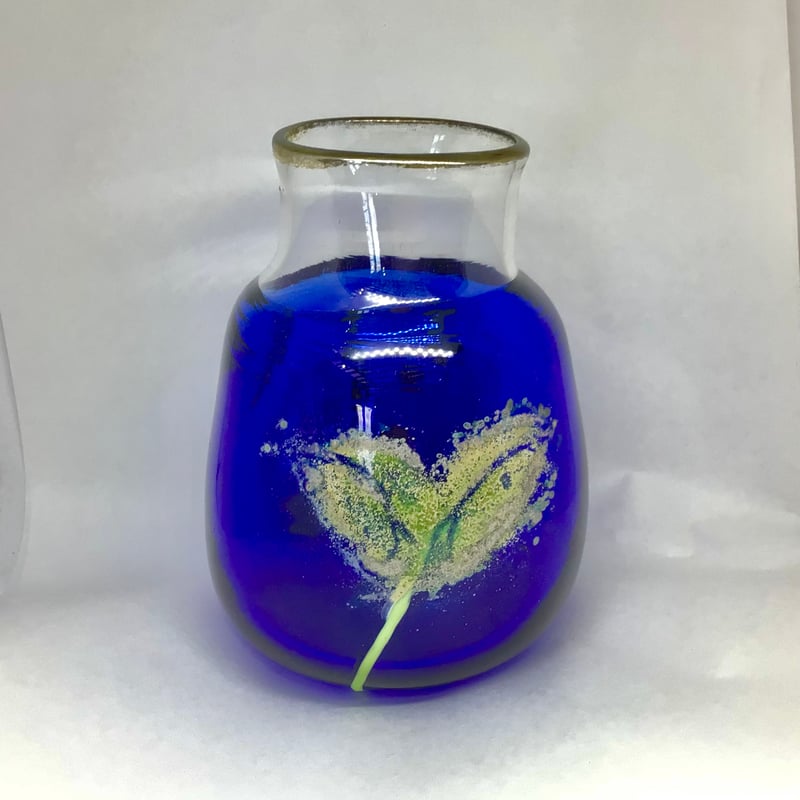 瑠璃硝子花活け…Vase(young leaves) | Suki Glass Stud