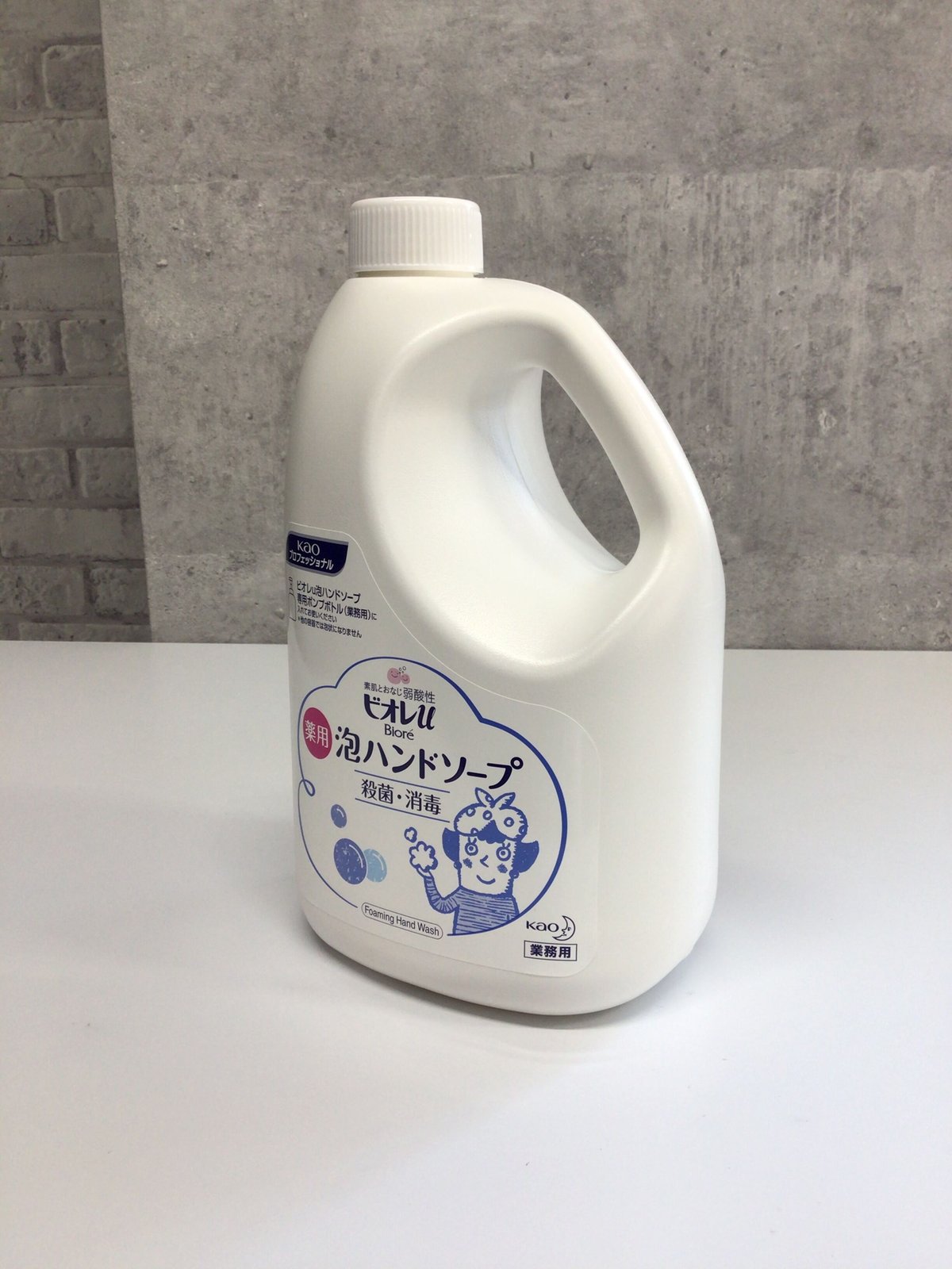 ビオレU 泡で出てくるハンドソープ 詰め替え用 2L 花王 | zakka's