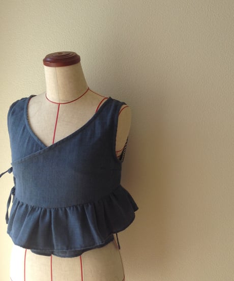 カラダに寄り添うアンダーウェアな服 Carley short tops《moon series》