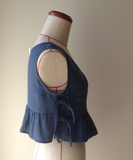 カラダに寄り添うアンダーウェアな服 Carley short tops《moon series》