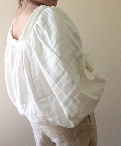 極上の着心地を纏う（まとう）服。カラダが喜ぶ、カラダに寄り添う　MATOU tops II  ヨガとリラックス