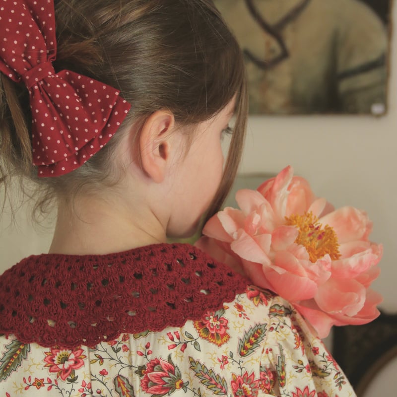 Bonjour Handsmock blouse with crochet collar A