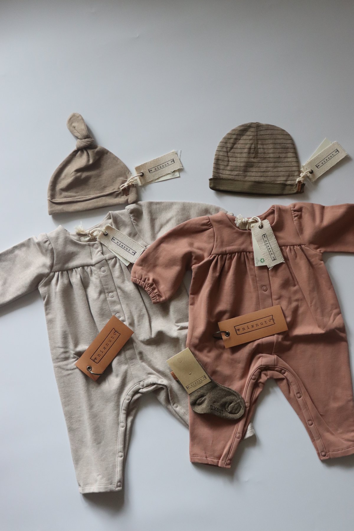 nixnut Born Hat | hanakao