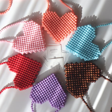 goodots.   heart beads pochette
