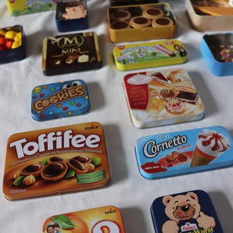 Erzi  Ice Lollies Magnum minis in a Tin