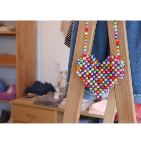 goodots.   heart beads pochette