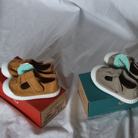 Victoria Shoes SANDALIA TINTADA /Oro