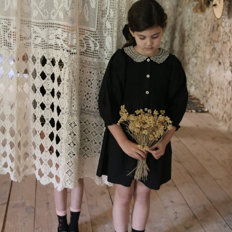 Bonjour Tunique with hair clip black dot print