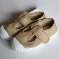 Cienta   Velcro Tstrap Shoes  (Arena)