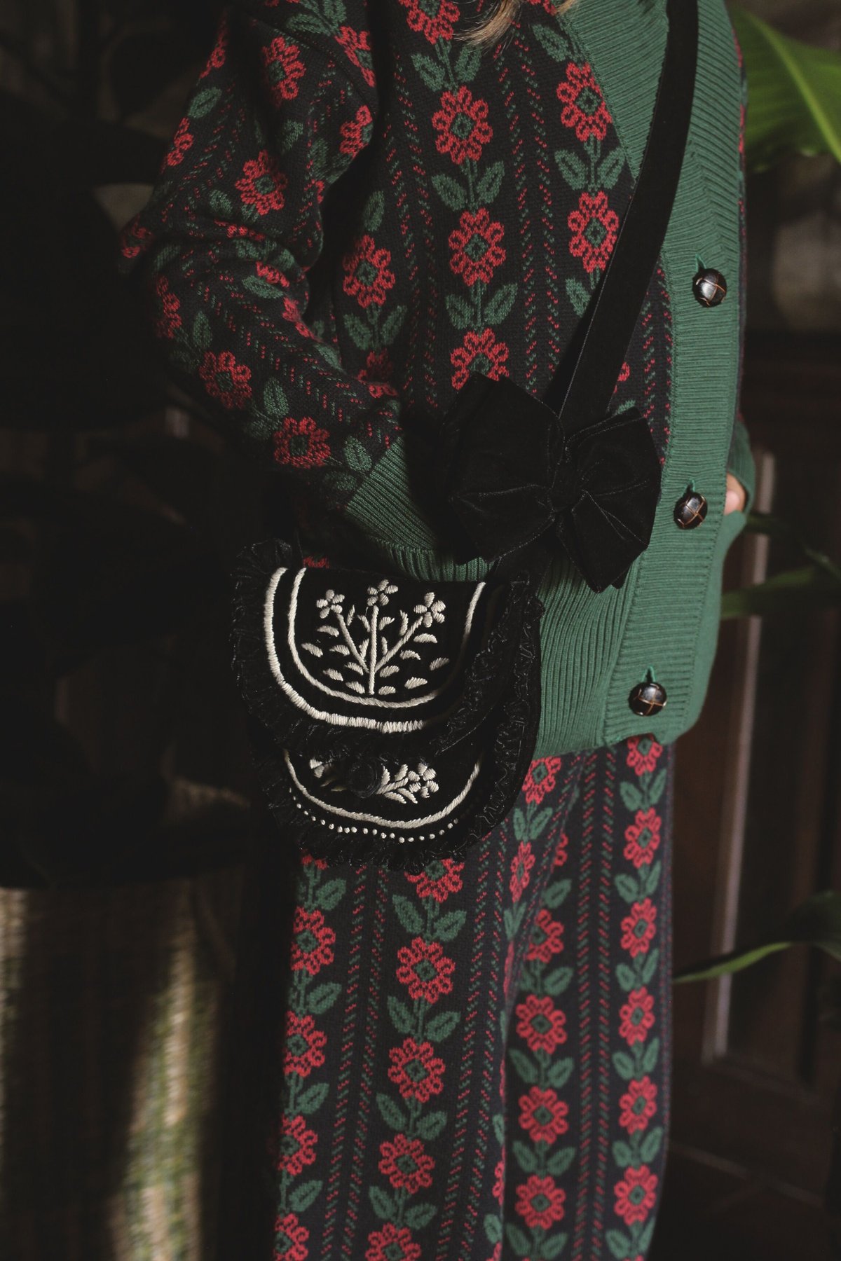 Bonjour Red Flower Cardigan | hanakao